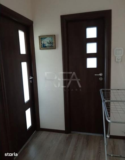 3 camere, 7/10, anvelopat, 77 mp-Pacii-Gorjului - 2