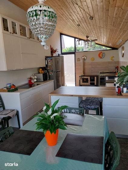 Casă cu 3 camere cu Teren 18 Mp în Central