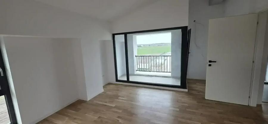 Casă cu 5 camere cu Piscina în Vest