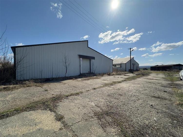 Spațiu industrial, de 8,164 mp, în Ciohorăni