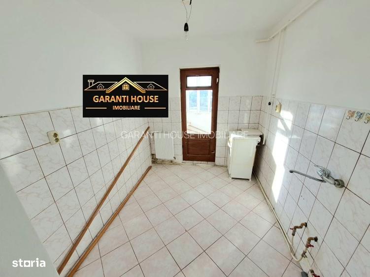 Ariesului, etaj 3, apartament cu 3 camere, 52 500 negociabil