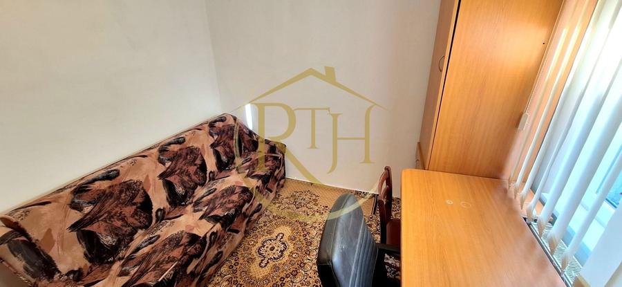 Apartament cu 3 camere decomandat, mobilat în Girocului