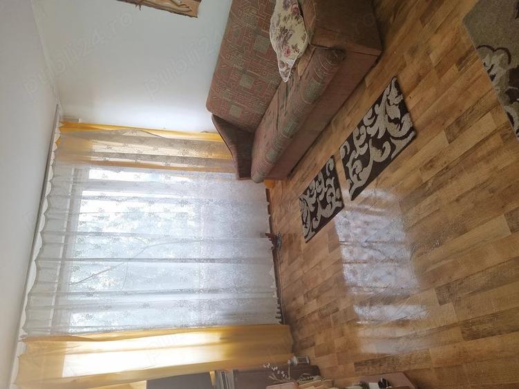 Apartament cu 3 camere semidecomandat în Ștefan cel Mare