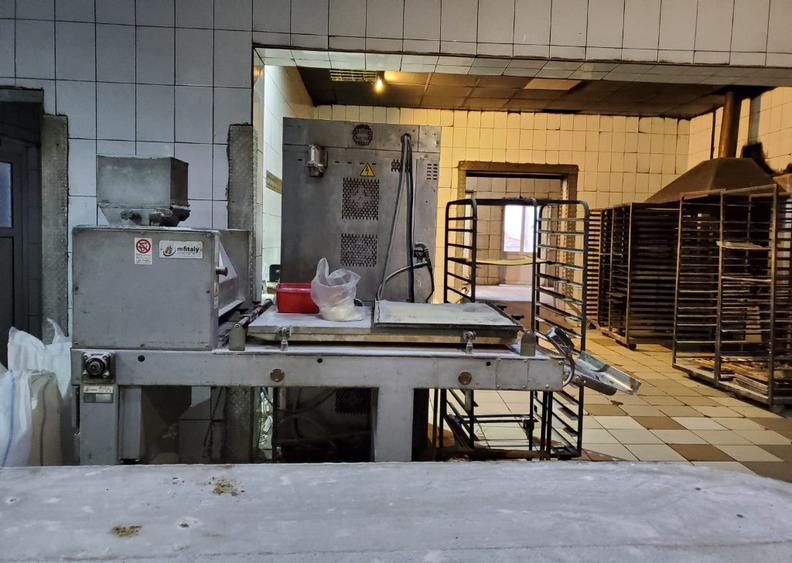 Spațiu comercial, de 500 mp, în Ghioroc