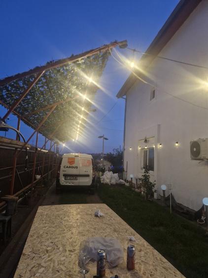 Casă cu 4 camere în Central