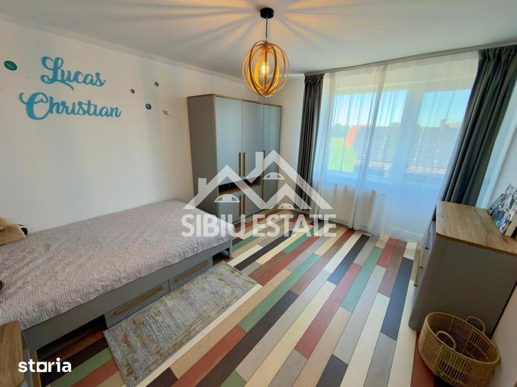 Casă cu 5 camere cu Teren 1000 Mp în Central