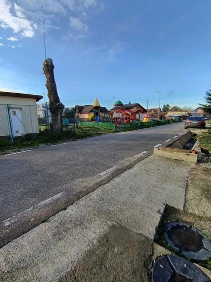 Casă cu Teren 200 Mp în Mărăcineni