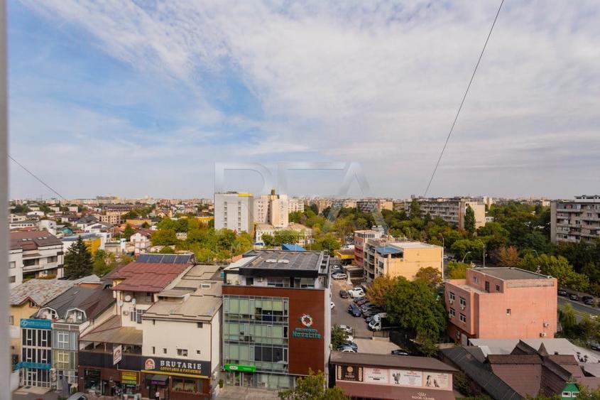 Apartament cu 3 camere decomandat, mobilat în Brâncoveanu
