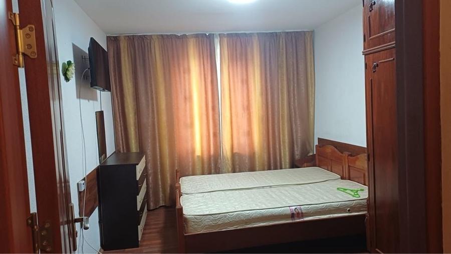 Apartament cu 3 camere decomandat în Amara