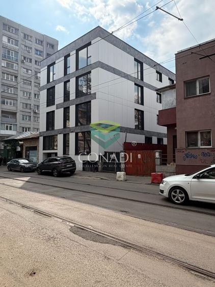 Birou, de 777 mp, în Victoriei