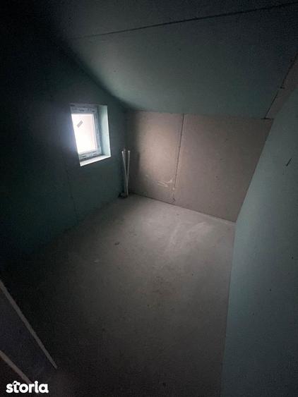 Casă cu 3 camere cu Teren 200 Mp în Central