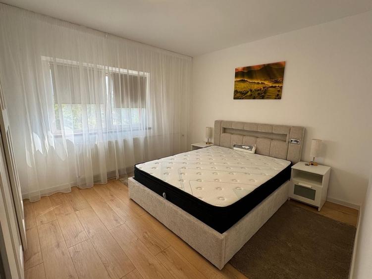 Apartament cu 2 camere decomandat în 13 Septembrie