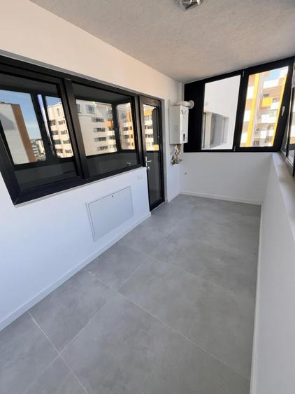3 camere  - ACTE GATA - Balcon inchis - 5 minute Metrou Berceni - 6