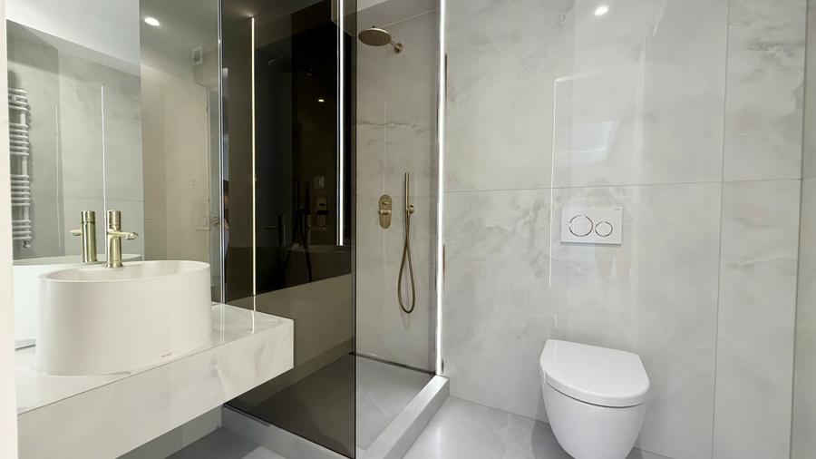 Apartament cu 3 camere decomandat în Pipera