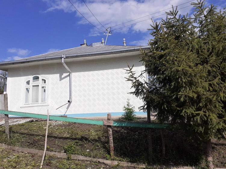Casă cu 4 camere în Știubieni