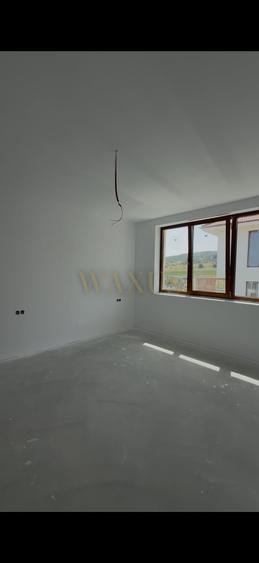 Casă individuală cu 4 camere cu Canalizare în Chinteni