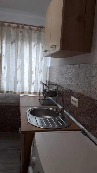Apartament cu 2 camere decomandat, mobilat în Podu Roș