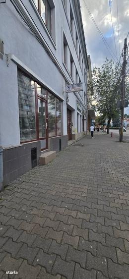 Spațiu comercial, de 64 mp, în Central