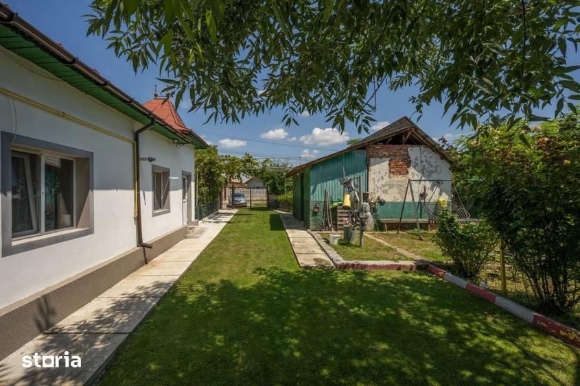 Casă cu 3 camere cu Teren 2200 Mp în Răcari