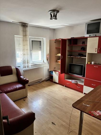 Garsonieră decomandată în Iosia