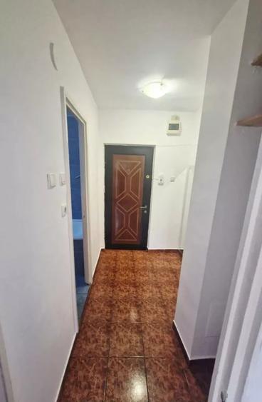 Garsonieră decomandată, mobilată în Rahova