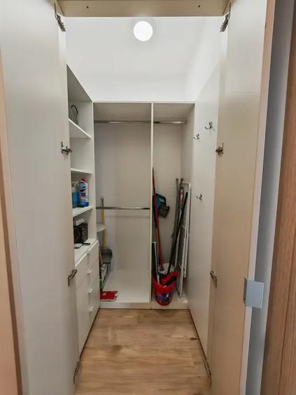 Apartament cu 3 camere decomandat, mobilat în Barbu Văcărescu