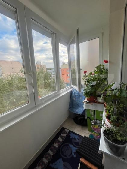 Apartament cu 3 camere decomandat, mobilat în Sângeorgiu de Mureș