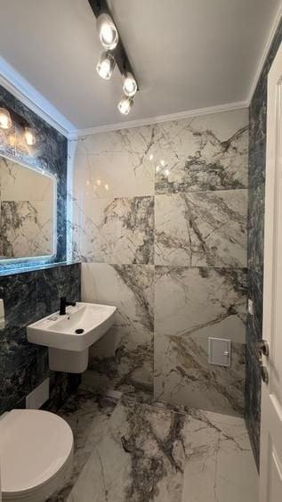 Apartament cu 3 camere decomandat, mobilat în Unirii