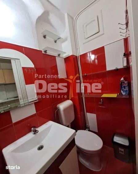 Garsonieră în Est