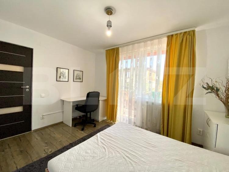 Apartament cu 3 camere semidecomandat, mobilat în Bună Ziua