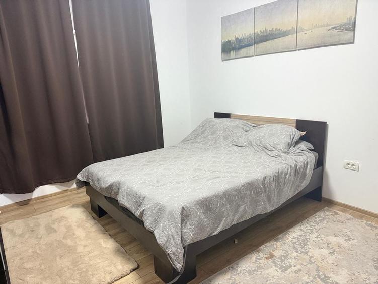 Casă cu 4 camere în Poarta Albă