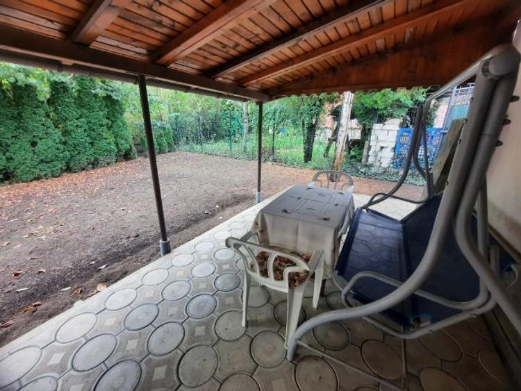 Casă individuală cu 2 camere cu Teren 200 Mp în Podul Vadului