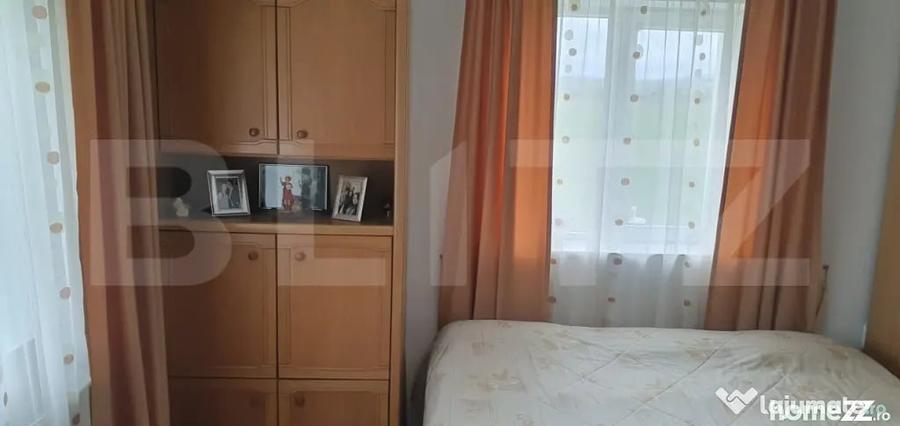 Casă cu 7 camere cu Teren 1750 Mp în Central