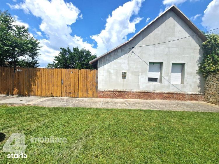 Casa in Loc. Nadlac, teren 1022 mp, fs.21 ml - 2
