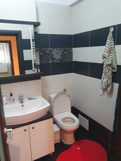 Apartament cu 2 camere decomandat în Exterior Vest
