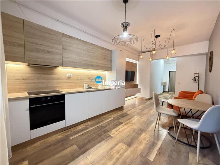 Apartament cu 2 camere decomandat în Aeroport