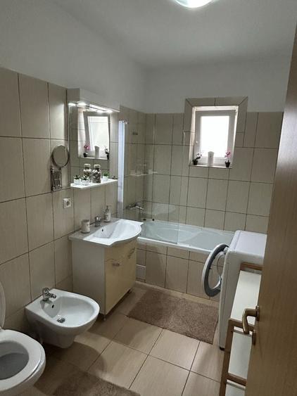 Inchiriez Apartament 2 camere - 7
