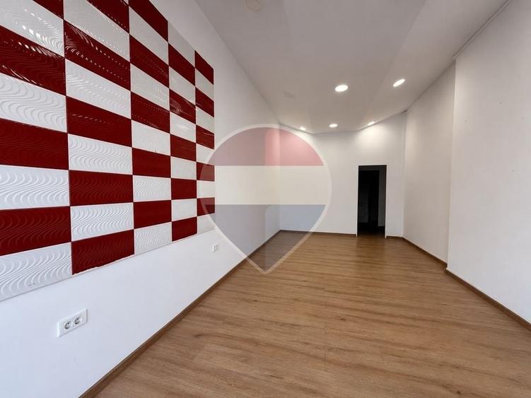 Spațiu comercial, de 35 mp, în Central