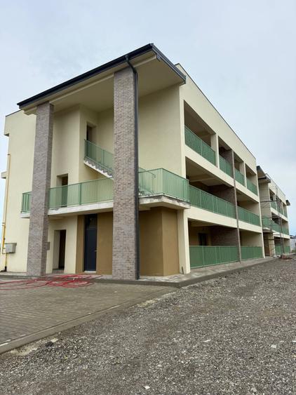 Apartament cu 3 camere semidecomandat în Fălticeni