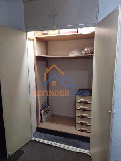Apartament cu 3 camere decomandat în Rahova