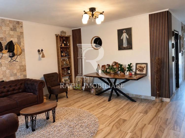 Casă individuală cu 2 camere cu Canalizare în Sântandrei