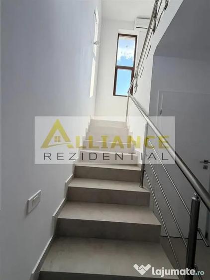 Casă cu 5 camere cu Teren 250 Mp în Berceni
