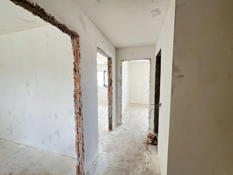 Duplex cu 4 camere cu Teren 250 Mp în Tărlungeni