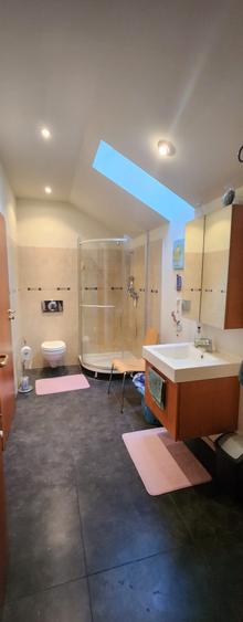 Casă individuală cu 5 camere cu Canalizare în Stupini