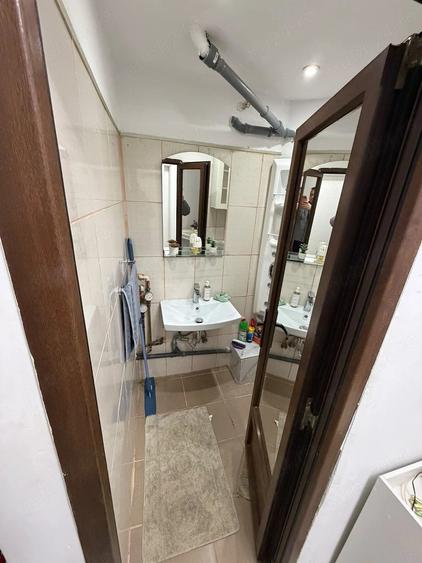 Garsonieră semidecomandată în Buziașului