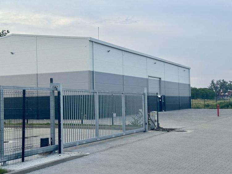 Spațiu industrial, de 528 mp, în Central