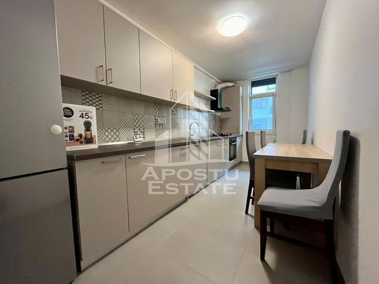 Apartament cu 2 camere decomandat în Circumvalațiunii