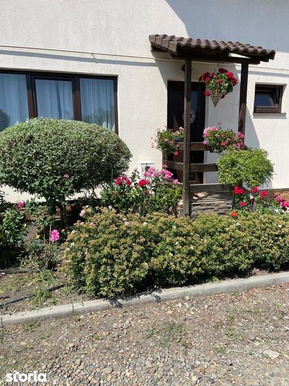 Casă cu 4 camere cu Teren 315 Mp în Unirii