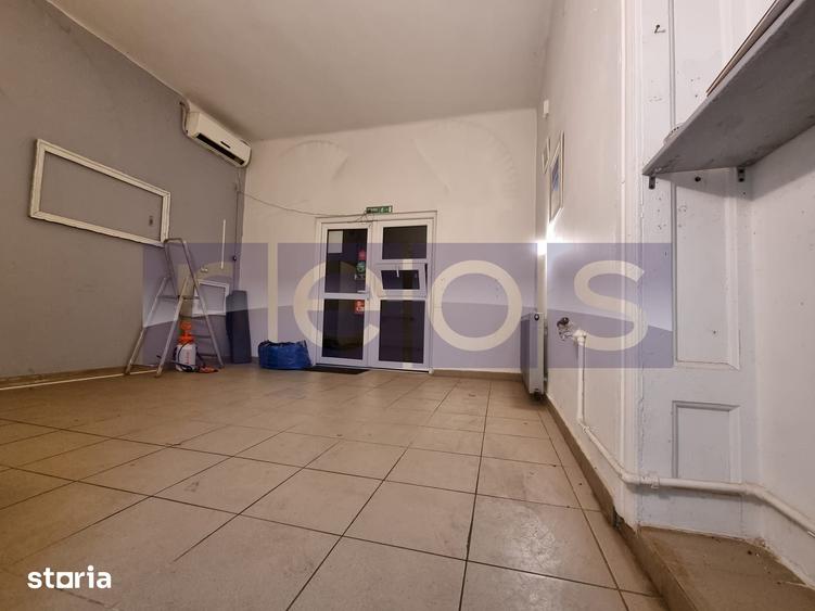 Casă cu 9 camere semidecomandat cu Teren 260 Mp în Timpuri Noi