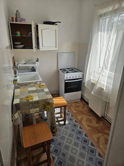 Garsonieră decomandată în Central